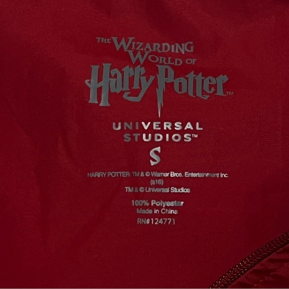 Universal Studios Harry Potter Gryffindor WIndbreaker Gray Red Size Small - Picture 4 of 6